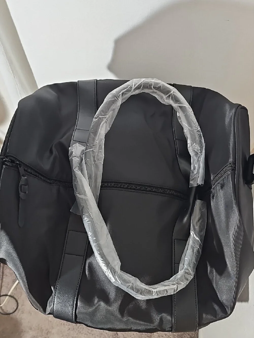 Classic Black Men's Travel Duffel Bag - Unbranded